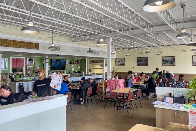 Enjoy a warm meal at Highway Inn in Waipahu.