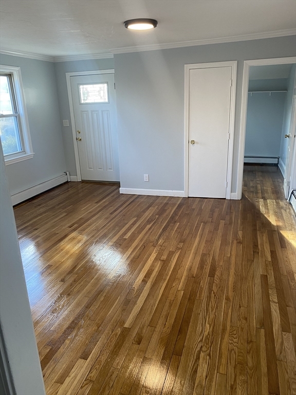 45 Crescent St, Quincy, MA 02169