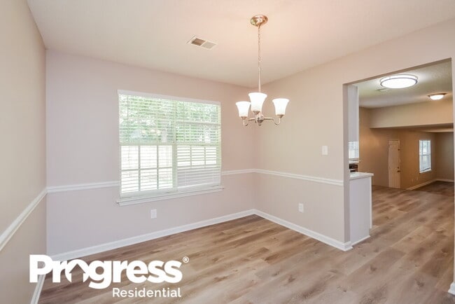 6474 Rebecca Way, Lithonia, GA 30058 - photo 6