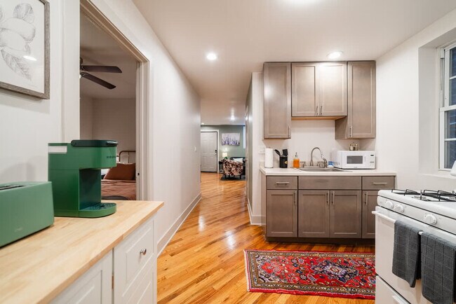 1638 N Western Ave unit ID1360085P, Chicago, IL 60647 - photo 7