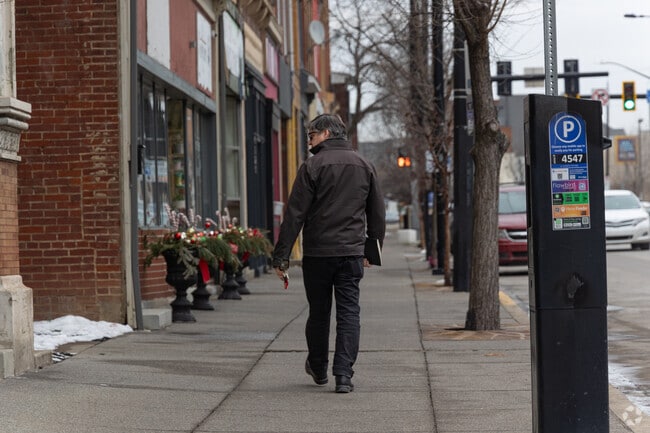 When visiting Garfield, you will come across a lot of fun art.