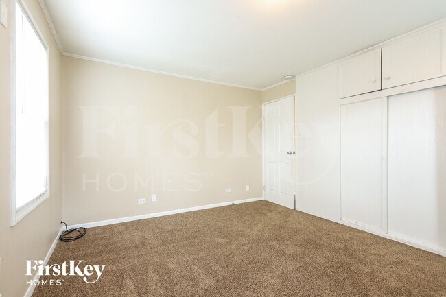 374 Oswego St, Park Forest, IL 60466 - photo 7