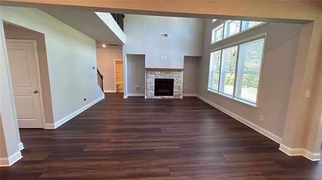 7740 Easton Valley Ln, Cumming, GA 30028 - photo 6