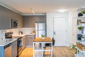 10 Westfield Ave W, Roselle Park, NJ 07204
