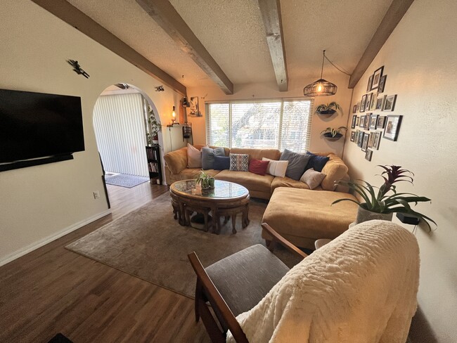 1332 Millcreek Dr unit 3, Ogden, UT 84404 - photo 4