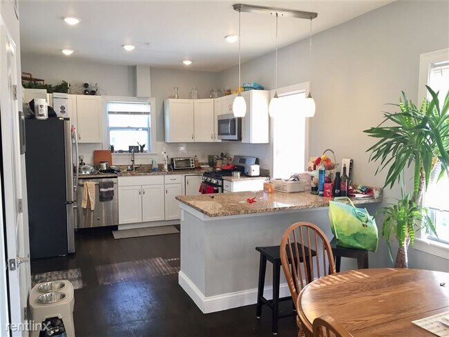 43 Saint Paul St unit 2, Brookline, MA 02446 - photo 3