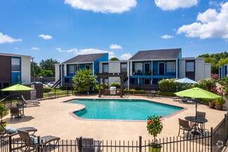 3001 E League City Pkwy, League City, TX 77573