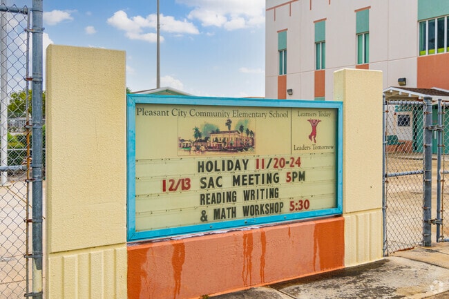Pleasant City elementary information pylon.