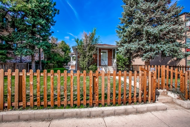 17 Yosemite St unit B, Denver, CO 80220 - photo 2