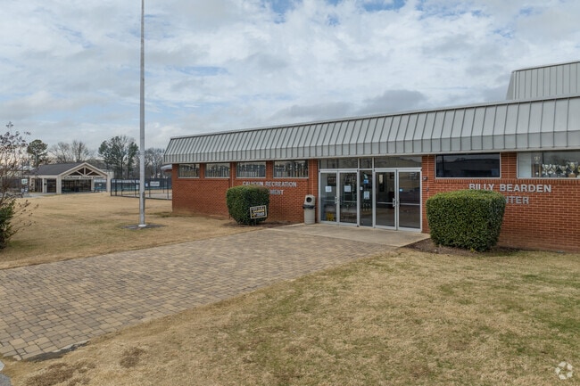 Calhoun Recreation Center boasts a pool, tennis center, and open fields.