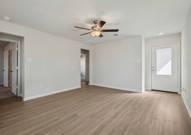 305 Fastboy Ln unit 37002089, Waller, TX 77484 - photo 4