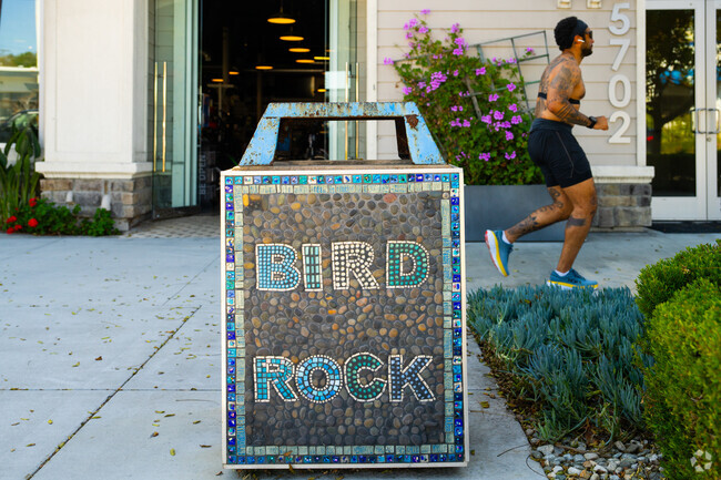 Bird Rock has many local artists that decorate the neighborhood.