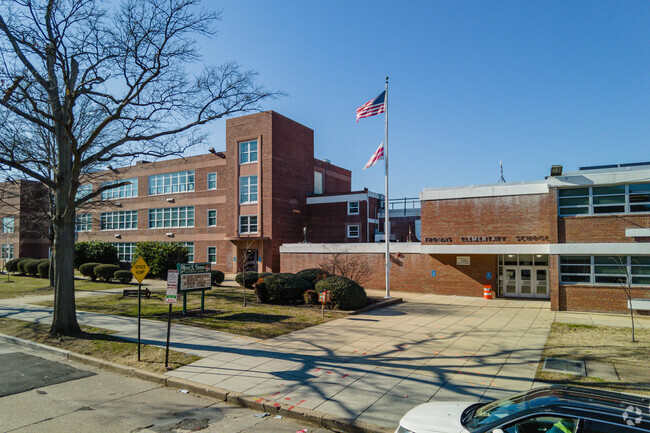 Thomas Elementary School