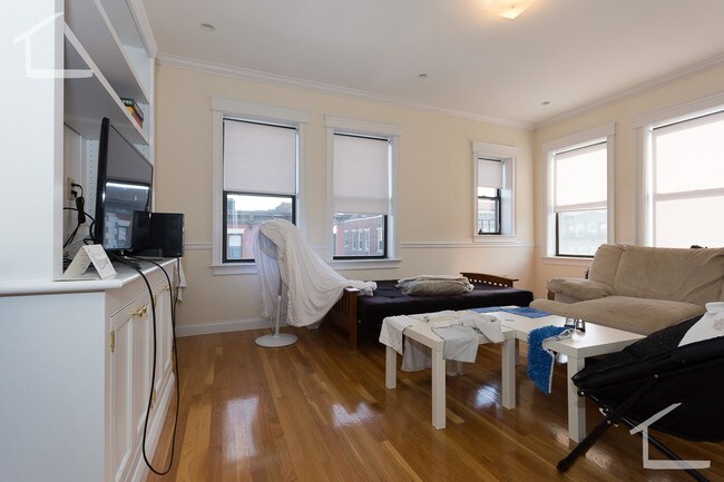 76 Quint Ave unit 9, Boston, MA 02134 - photo 3