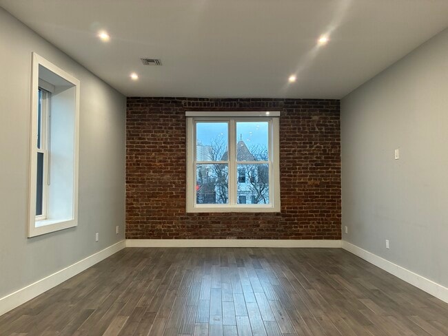 100 Oak St unit 3, Weehawken, NJ 07086 - photo 7