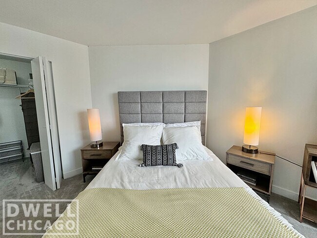 2626 N Clark St unit 1, Chicago, IL 60614 - photo 6