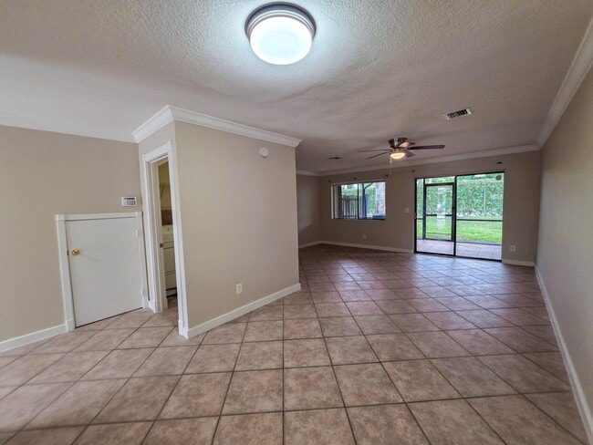 902 Riverside Dr, Greenacres, FL 33463 - photo 3