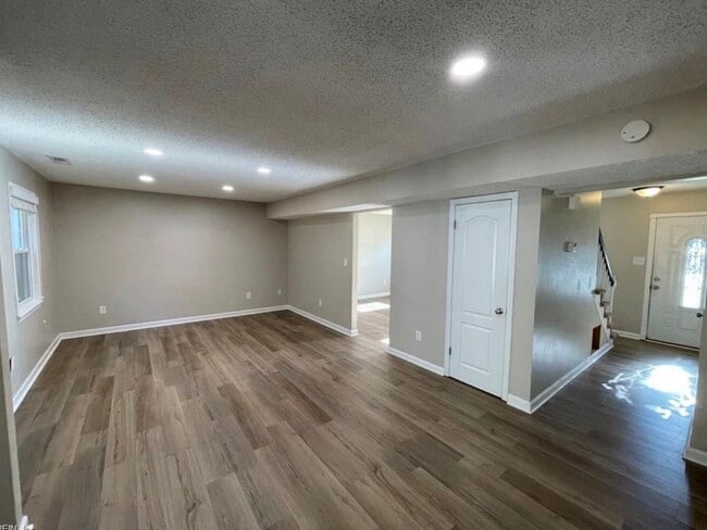 1116 Woodcock Ln, Virginia Beach, VA 23454 - photo 4