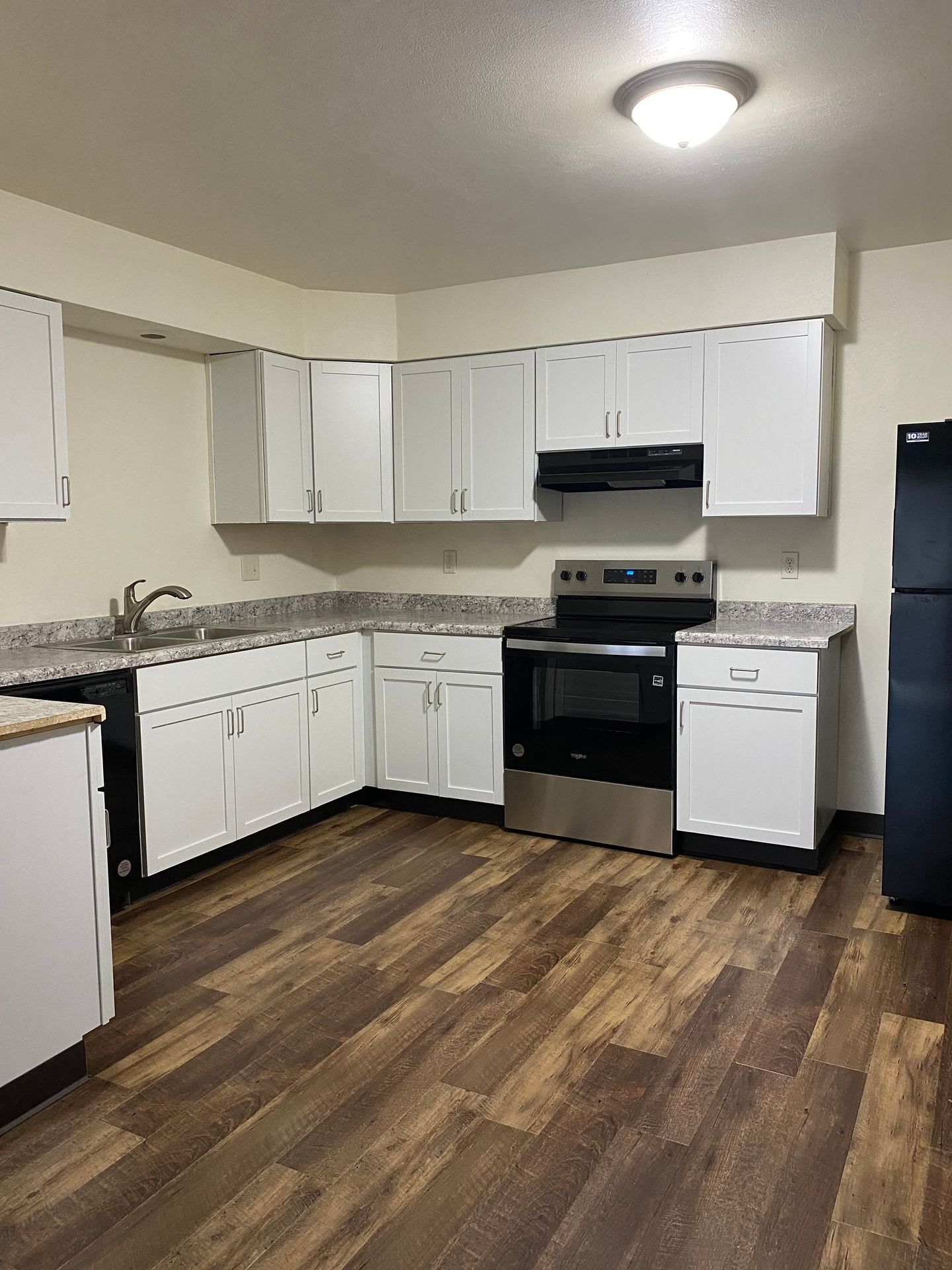 Immaculate Updated 2 Bedroom with 1 Bath