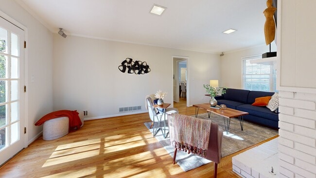 2219 Spring Mill Cove unit 3, Atlanta, GA 30338 - photo 2