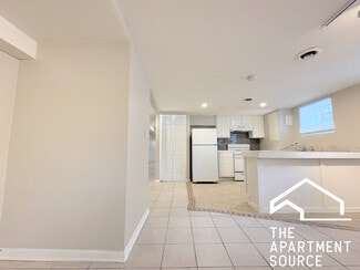 125 S Leavitt St Unit B, Chicago, IL 60612