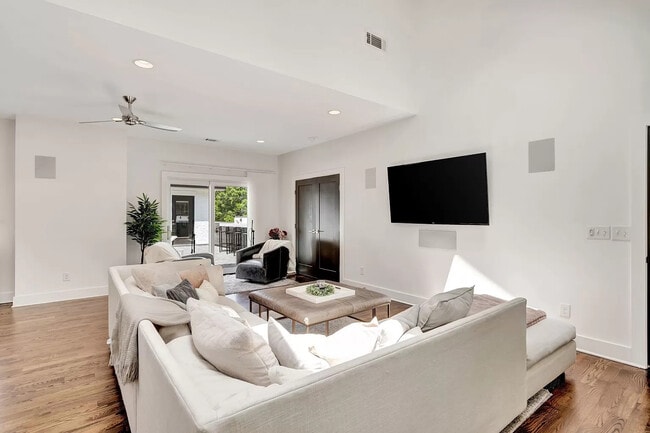 1825 Lombardy Ave unit B, Nashville, TN 37215 - photo 6