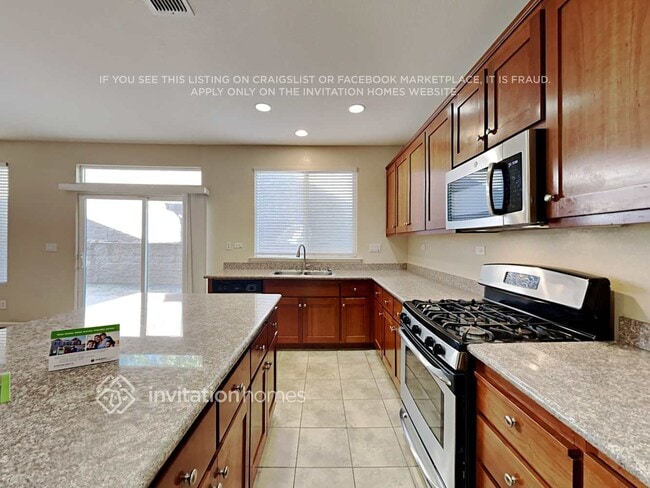 1073 Amber Ridge Ln, Vacaville, CA 95687 - photo 7