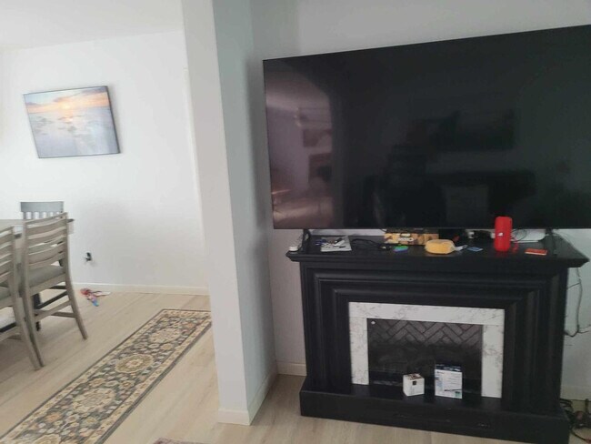 967 Lacon Dr unit ID1302415P, Newport News, VA 23608 - photo 5