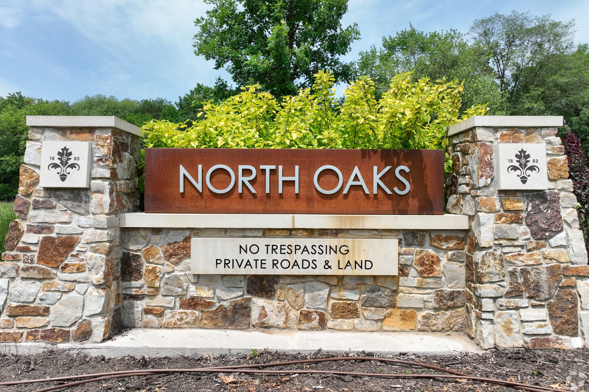 The North Oaks neighborhood is full of beautiful scenery and landscapes.
