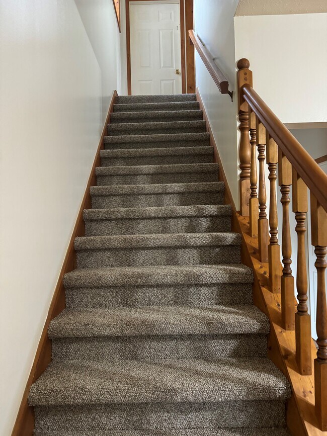 1201 Indiana Ave, New Castle, IN 47362 - photo 5