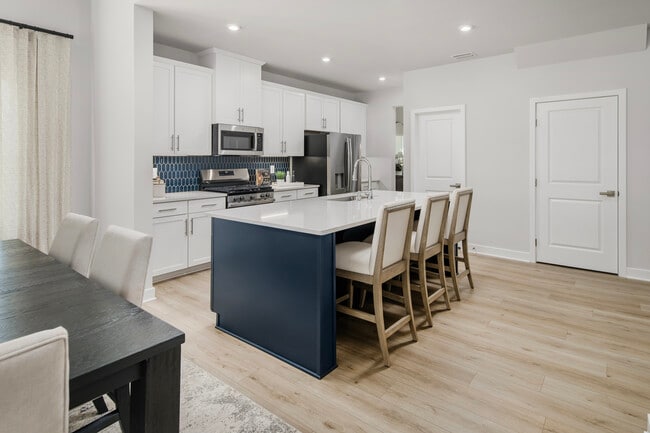 105 Barnett St, Venetia, PA 15367 - photo 3