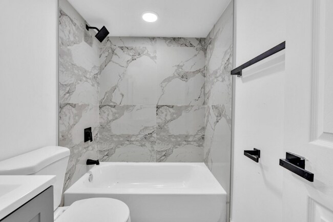 801 SW 15th Ave unit 1, Fort Lauderdale, FL 33312 - photo 3