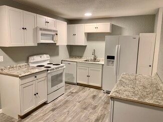 12 Gage Rd Unit 14 Gage, Eldon, MO 65026