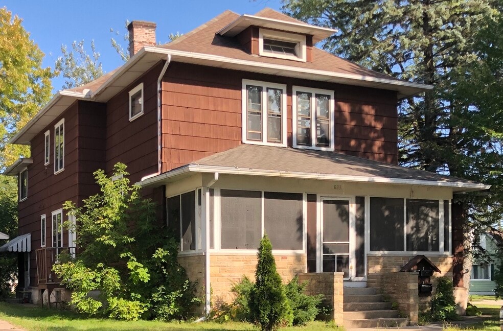 833 2nd St unit 1, Stevens Point, WI 54481 - photo 1