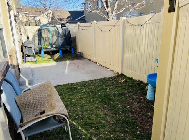 8789 S Caliente Dr, West Jordan, UT 84081 - photo 6