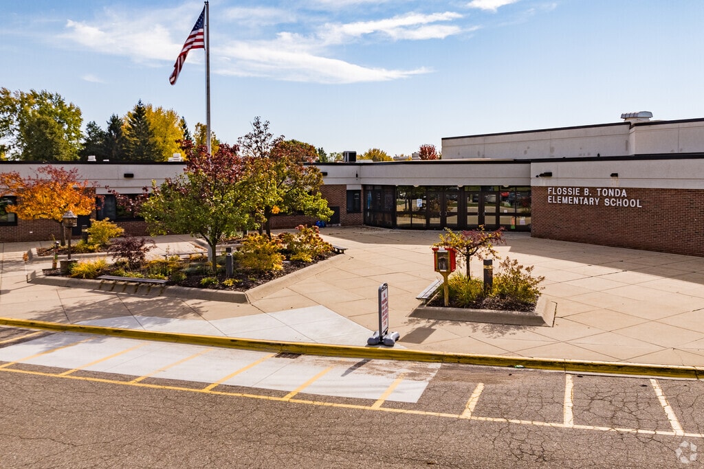 Tonda Elementary School, Rankings & Reviews