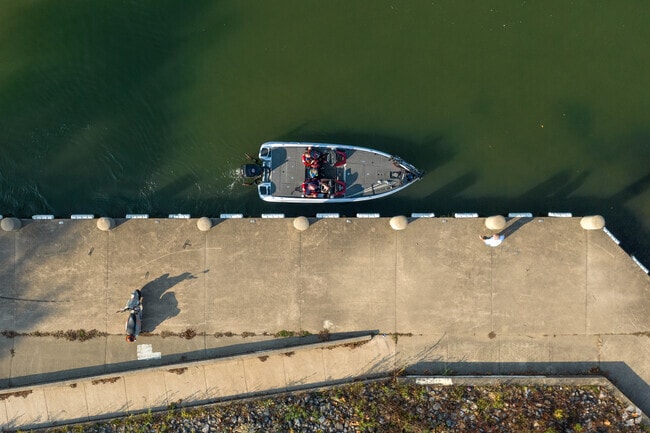 Enjoy a day on the river while launching your boat in Carrie Gaulbert Park in Brownsboro Zorn.