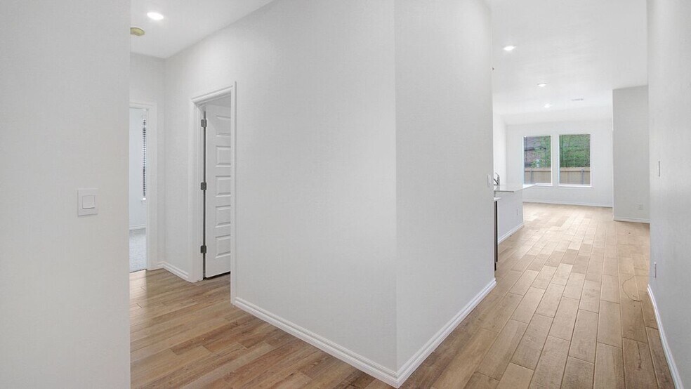 3427 N 37th Place unit 36210825, Broken Arrow, OK 74014 - photo 1