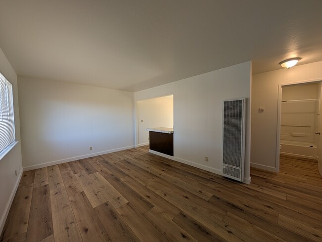 1551 Memorial Dr unit 2, Hollister, CA 95023 - photo 3