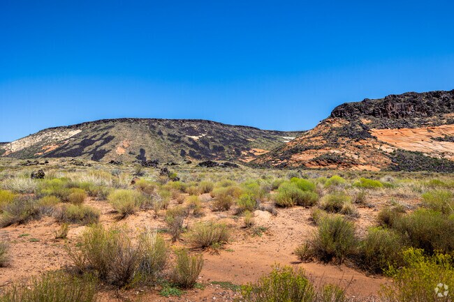 Snow Canyon State Park welcomes Shonto Point locals to disconnect in nature.