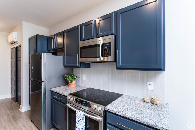 Studio, 1BA - 535 SF - Aretha