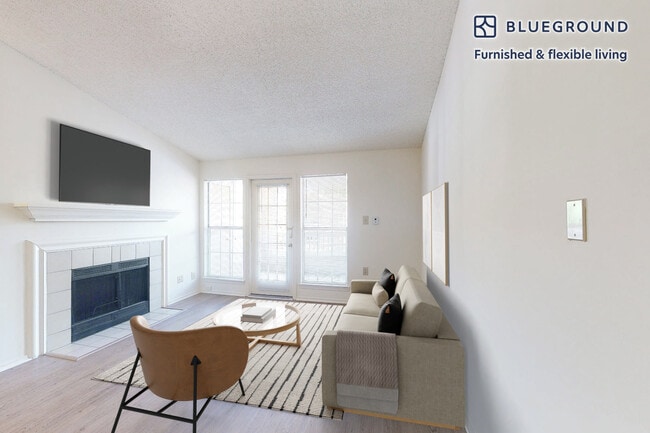 13116 Autumn Woods Way unit FL1-ID8583A, Fairfax, VA 22033 - photo 2