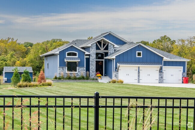 New traditional homes are a common style in Rainbow.