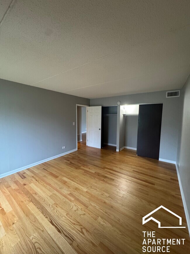 525 N Quentin Rd unit 512, Palatine, IL 60067 - photo 3