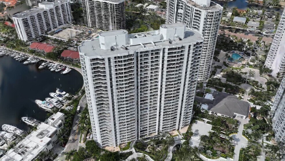 South Tower at the Point unit 606, Aventura, FL 33180 - photo 2