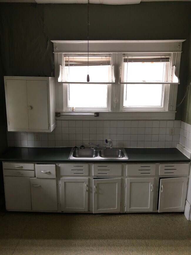 2026 Alta Ave unit Alta in the Highland, Louisville, KY 40205 - photo 3