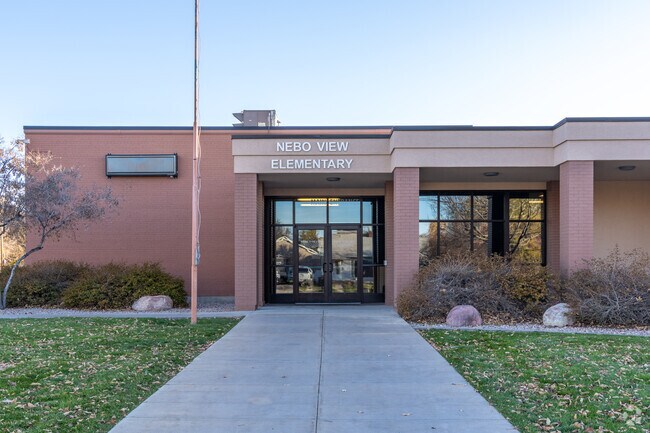 View Elementary School challenges and encourages children to learn.