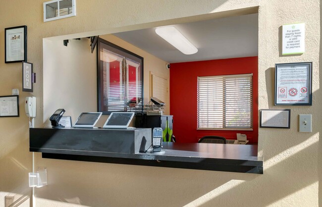 4260 Hunt Rd, Blue Ash, OH 45242 - photo 6