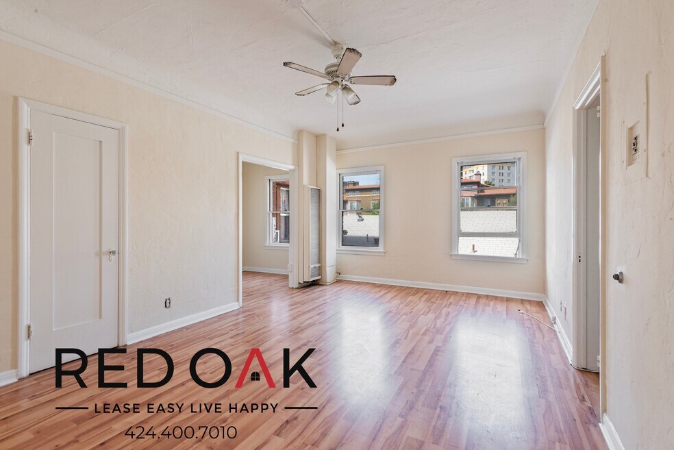 607 S Dunsmuir Ave unit 104, Los Angeles, CA 90036 - photo 1