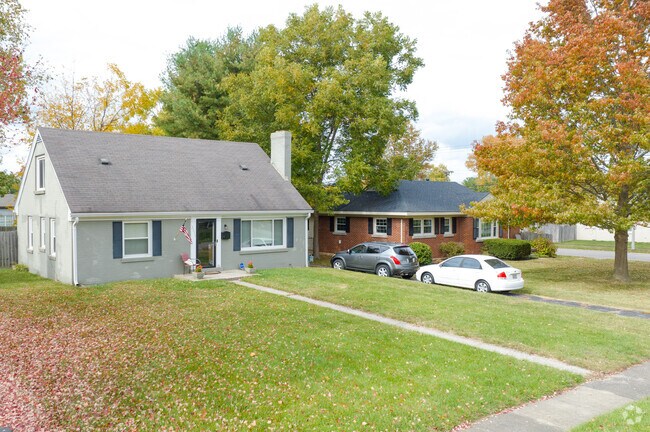 Deerfield has ranches and bungalows with grass yards.
